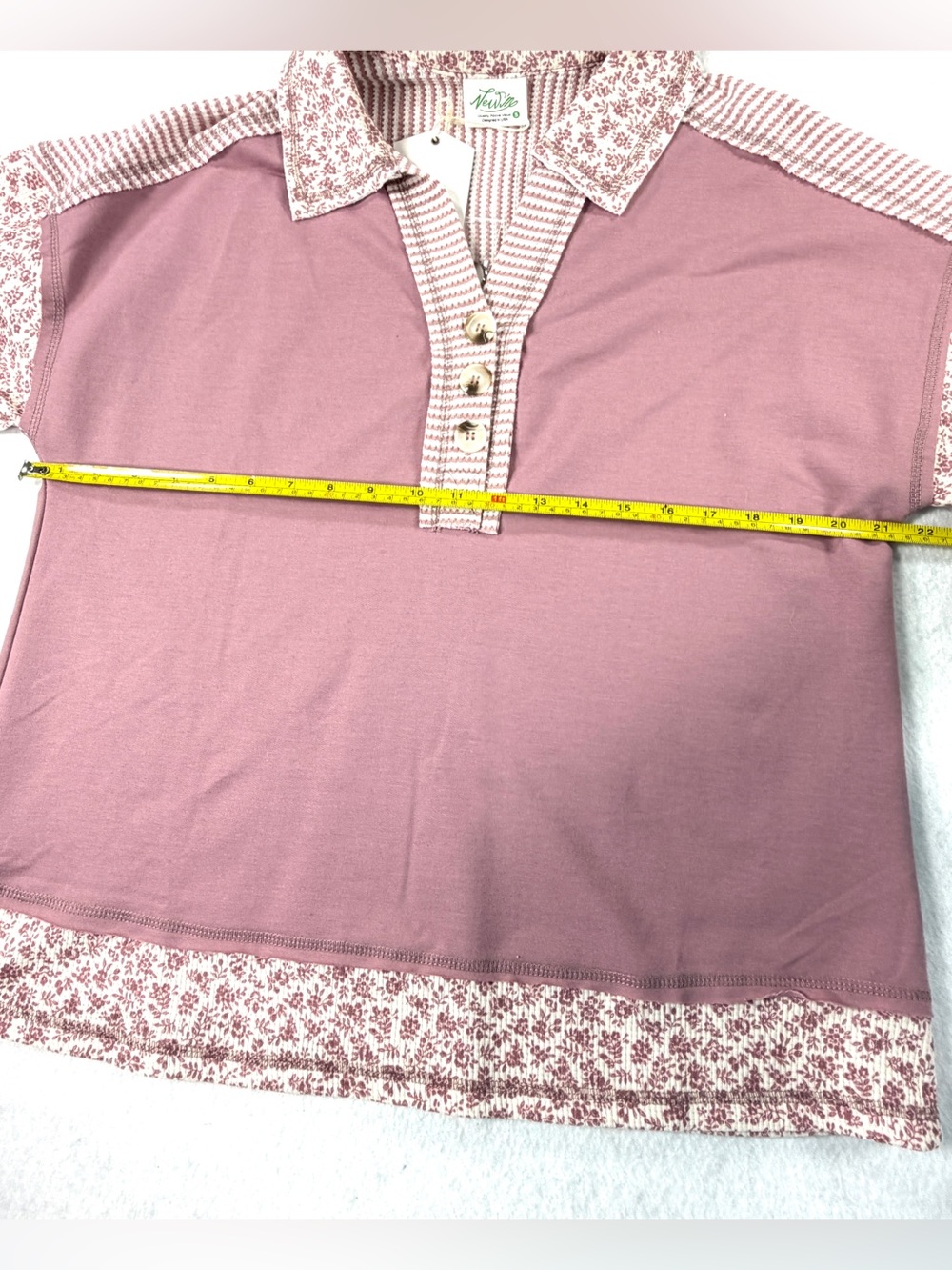 Very J New In NWT Mauve Oversized Floral Half Button Collared Knit Top Small - Picture 8 of 11